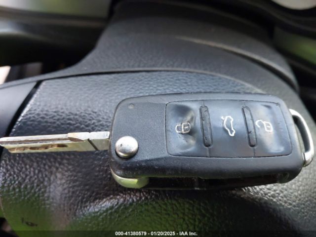 1VWAT7A34FC071767 Volkswagen Passat 1.8t Wolfsburg Edition