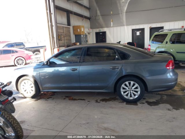 1VWAT7A34FC071767 Volkswagen Passat 1.8t Wolfsburg Edition
