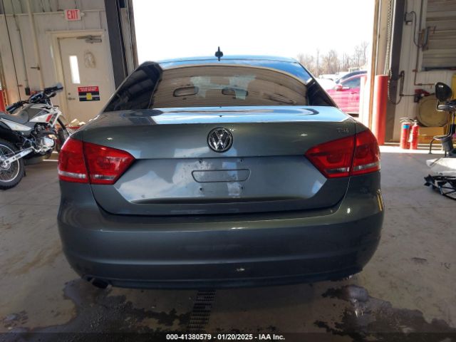 1VWAT7A34FC071767 Volkswagen Passat 1.8t Wolfsburg Edition