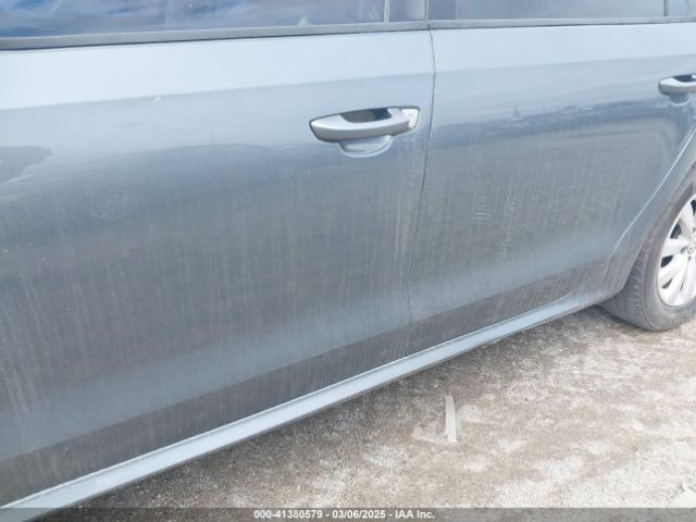 1VWAT7A34FC071767 Volkswagen Passat 1.8t Wolfsburg Edition