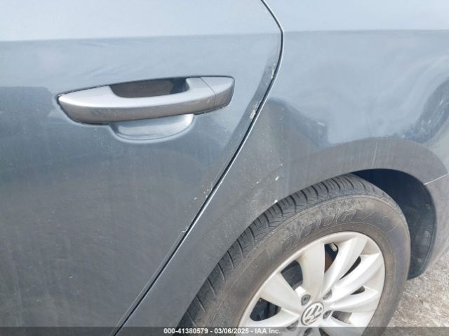 1VWAT7A34FC071767 Volkswagen Passat 1.8t Wolfsburg Edition
