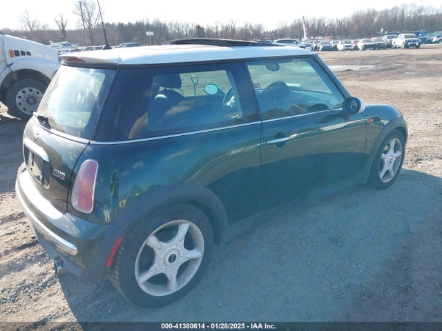 2004 MINI COOPER WMWRC33424TJ57495 Photo 3