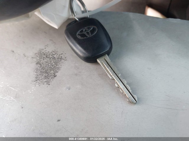 Toyota Rav4 Xle 2018 JTMWFREV2JJ151595 Image 11