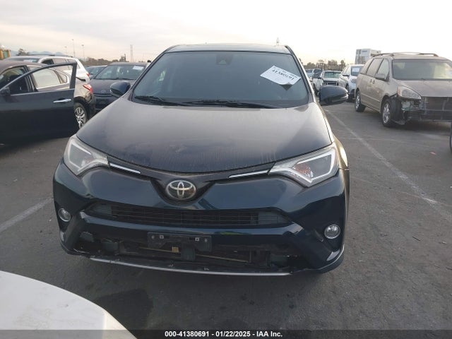 Toyota Rav4 Xle 2018 JTMWFREV2JJ151595 Image 12