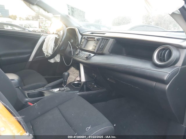 Toyota Rav4 Xle 2018 JTMWFREV2JJ151595 Image 5