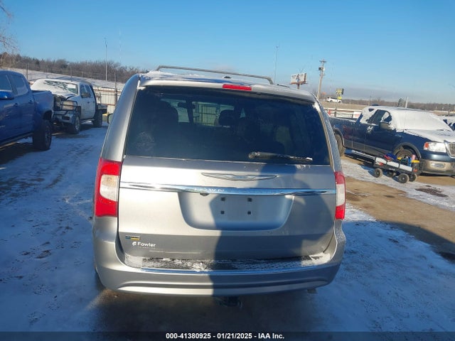 2C4RC1BG2GR301674 Chrysler Town & Country Touring