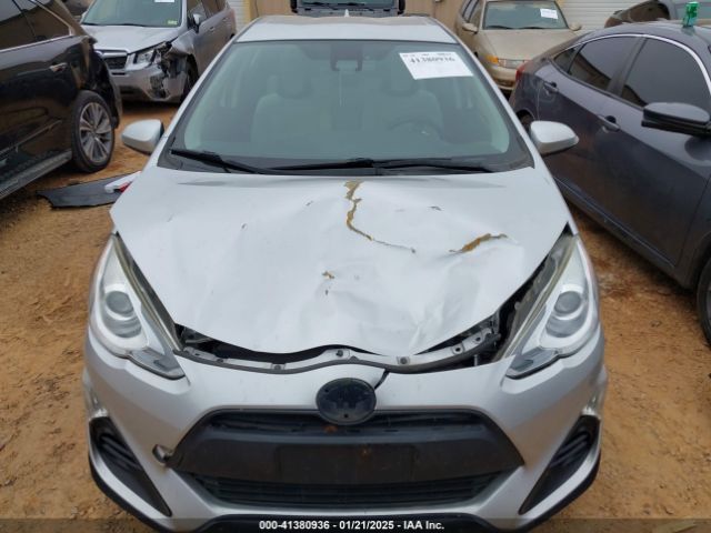 JTDKDTB37H1595957 Toyota Prius C One