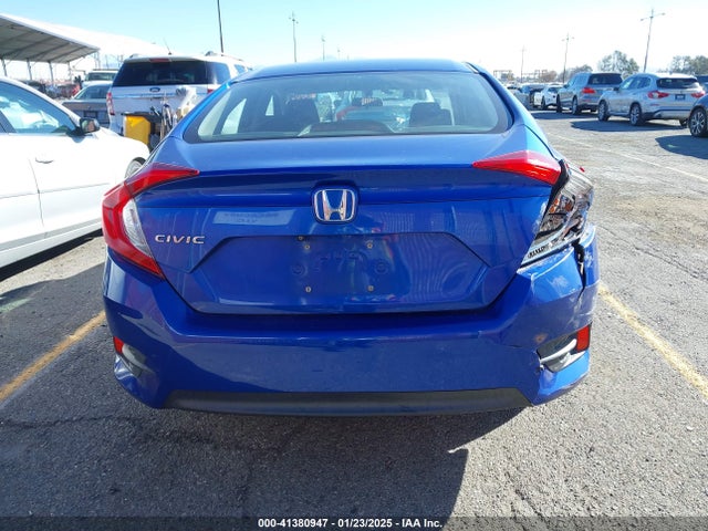 Honda Civic Lx 2018 2HGFC2F5XJH558887 Image 12