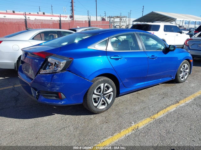Honda Civic Lx 2018 2HGFC2F5XJH558887 Image 4