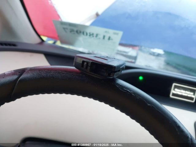 JTDKARFU8H3544518 Toyota Prius Three