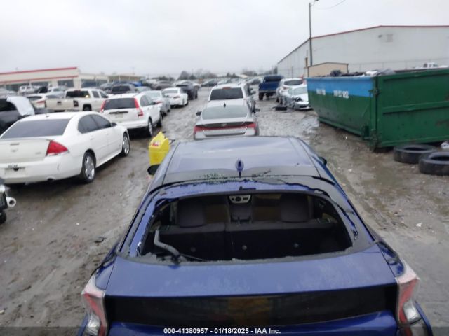 JTDKARFU8H3544518 Toyota Prius Three