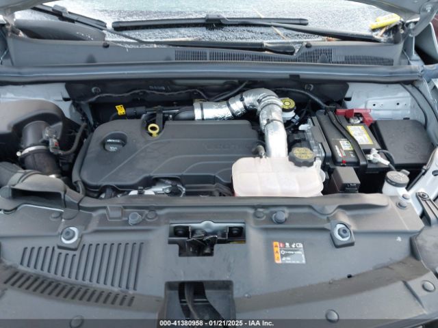 KL7CJPSM2NB556984 Chevrolet Trax Awd Lt