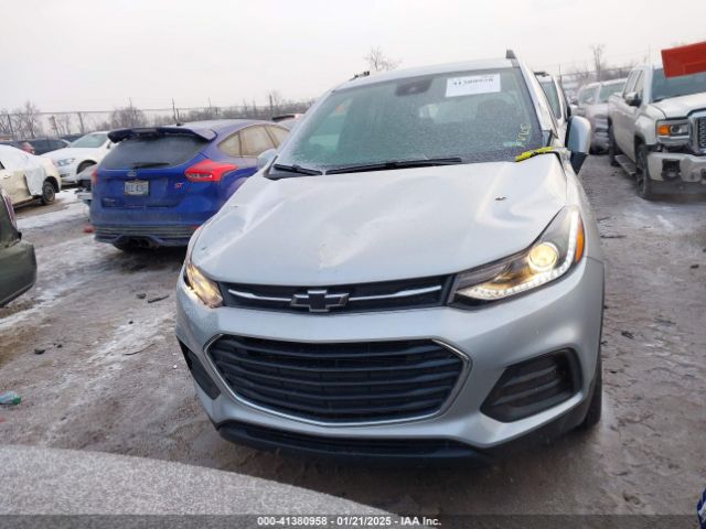 KL7CJPSM2NB556984 Chevrolet Trax Awd Lt