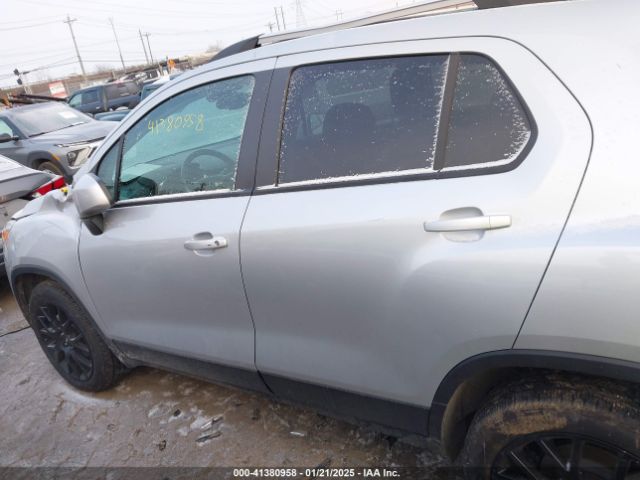 KL7CJPSM2NB556984 Chevrolet Trax Awd Lt