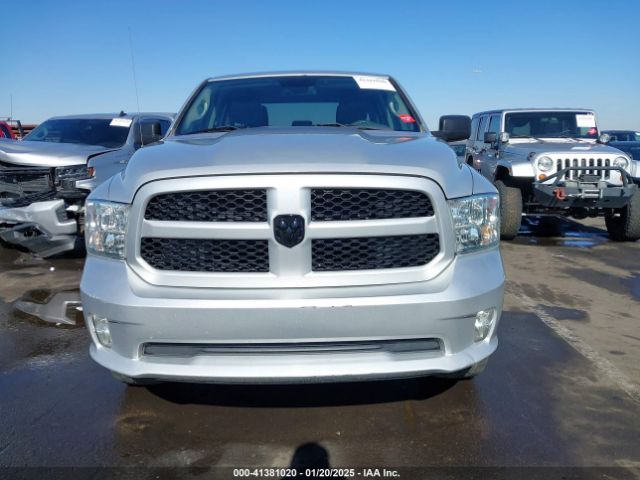 1C6RR6FGXKS579565 RAM 1500 Classic Express  4x2 6'4 Box