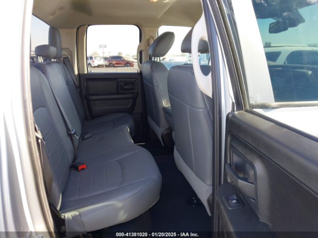 1C6RR6FGXKS579565 RAM 1500 Classic Express  4x2 6'4 Box