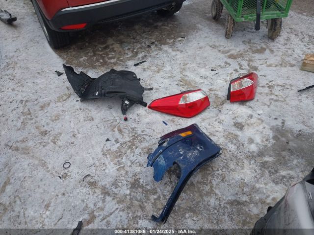 KNAFK4A63G5558773 KIA Forte