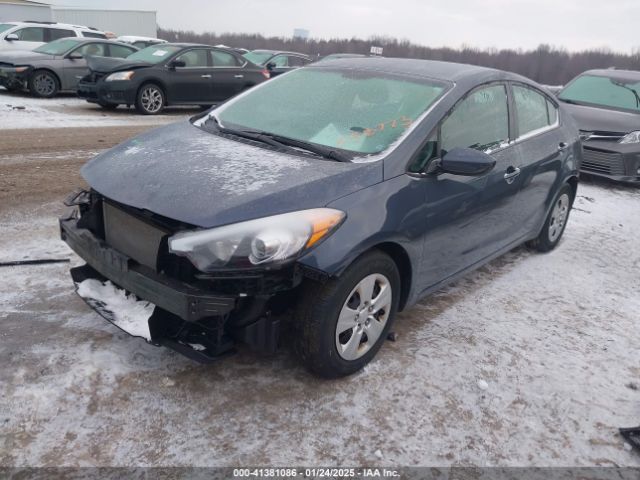 KNAFK4A63G5558773 KIA Forte