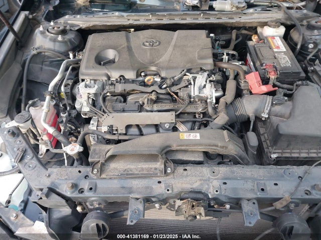 4T1B11HK8JU675392 Toyota CAMRY LE