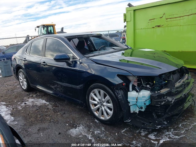 4T1B11HK8JU675392 Toyota CAMRY LE