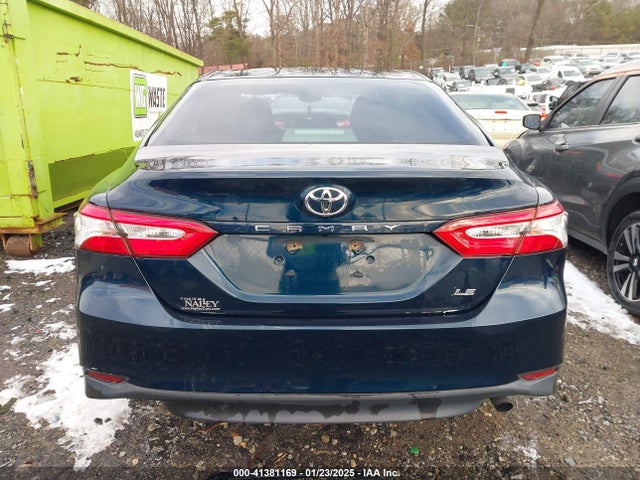 4T1B11HK8JU675392 Toyota CAMRY LE