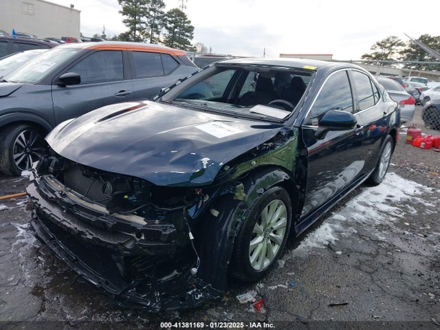 4T1B11HK8JU675392 Toyota CAMRY LE