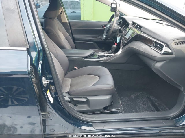 4T1B11HK8JU675392 Toyota CAMRY LE