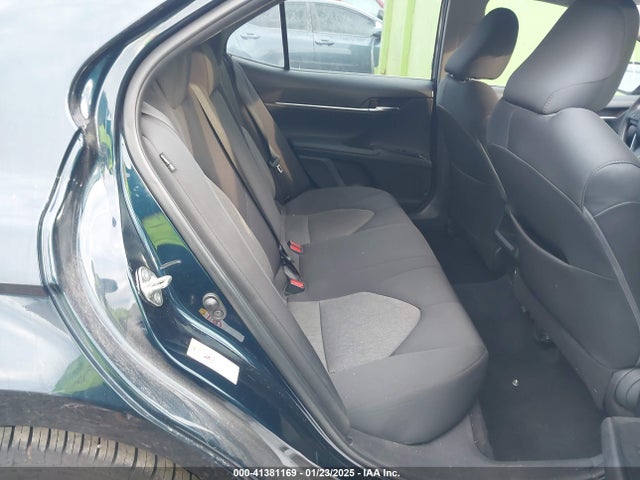 4T1B11HK8JU675392 Toyota CAMRY LE
