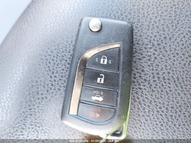 4T1B11HK9KU758766 Toyota CAMRY LE
