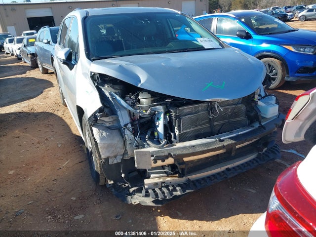 5TDYRKEC9MS023318 Toyota SIENNA XLE