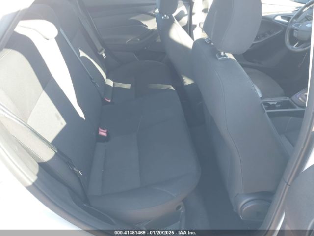 1FADP3F24FL297830 Ford FOCUS SE