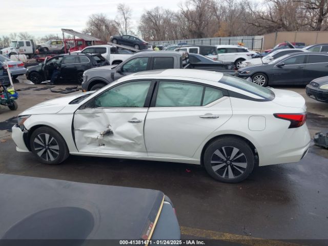 1N4BL4DW2LC263248 Nissan Altima Sv Intelligent Awd