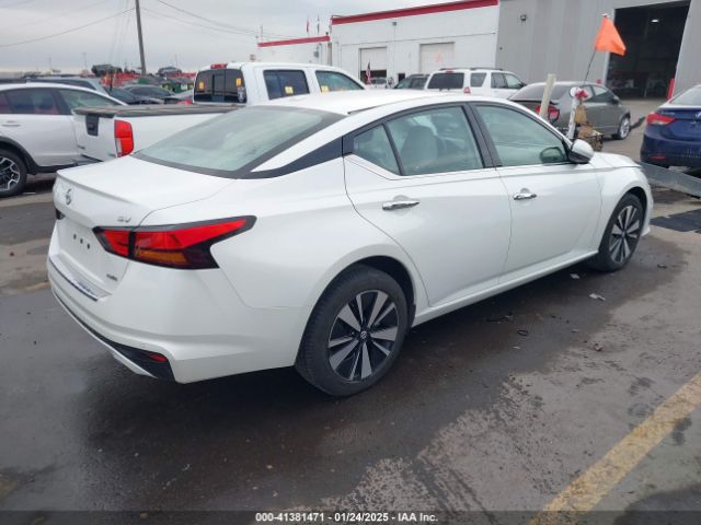 1N4BL4DW2LC263248 Nissan Altima Sv Intelligent Awd