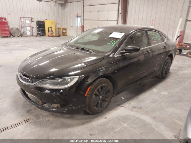 Chrysler 200 Limited 2015 1C3CCCAB4FN612921 Image 2