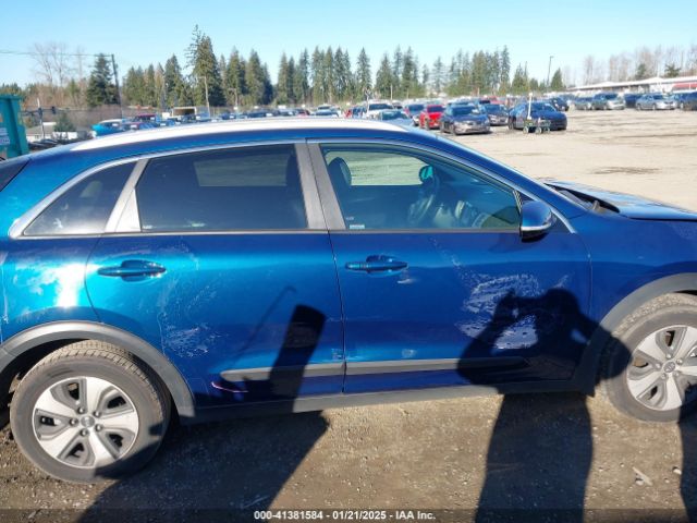 KNDCC3LC9H5103587 KIA NIRO EX