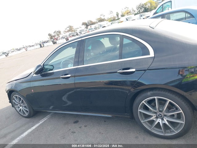 Mercedes-Benz E 350 2021 W1KZF8DB5MA976913 Image 14