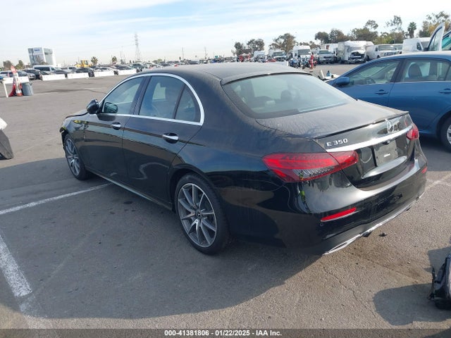 Mercedes-Benz E 350 2021 W1KZF8DB5MA976913 Image 3