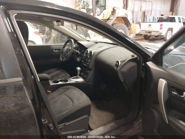 JN8AS5MVXFW251118 Nissan Rogue Select S