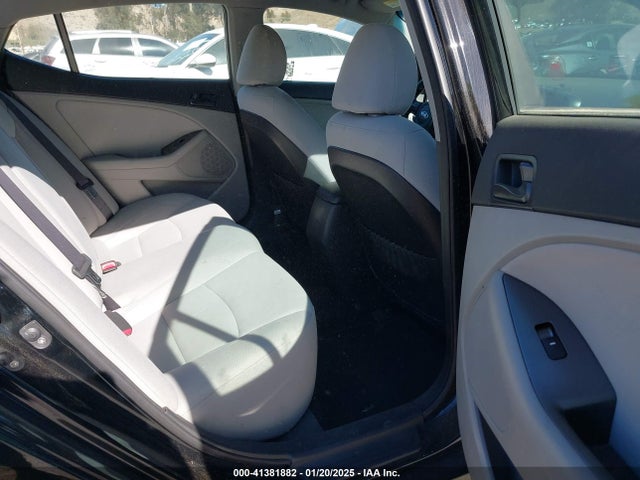 KIA Optima Lx 2015 KNAGM4A73F5662038 Image 8