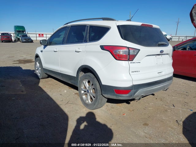 1FMCU0GDXJUD50428 Ford ESCAPE SE
