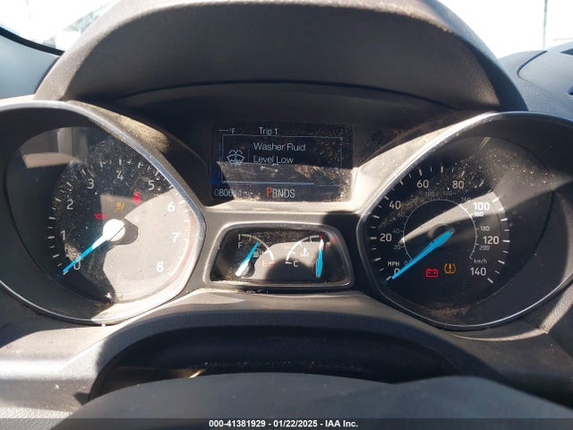 1FMCU0GDXJUD50428 Ford ESCAPE SE