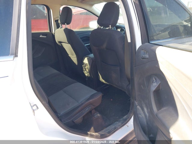 1FMCU0GDXJUD50428 Ford ESCAPE SE