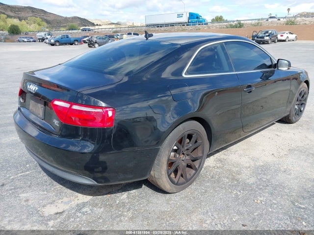 2010 AUDI A5 WAUCFAFR4AA076305 Photo 3