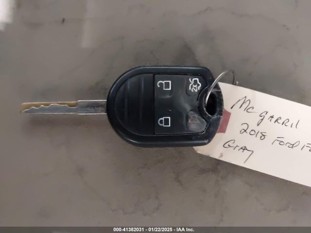 Ford FOCUS SE 2018 1FADP3K23JL326913 Image 11