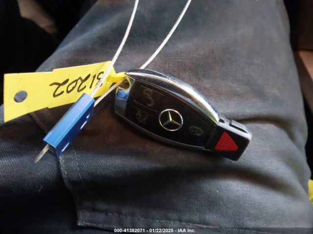 WDCGG8JBXEG330438 Mercedes-Benz Glk 350 4matic