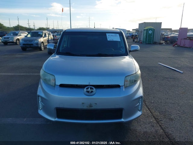 Scion Xb 686 Parklan Edition 2015 JTLZE4FE4FJ082292 Image 13