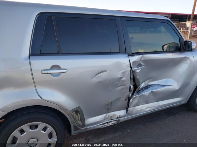 Scion Xb 686 Parklan Edition 2015 JTLZE4FE4FJ082292 Image 6