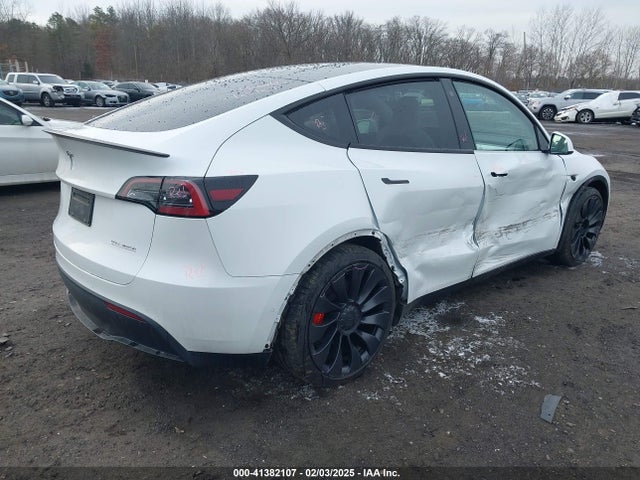 2022 TESLA MODEL Y 7SAYGDEF4NF510799 Photo 3