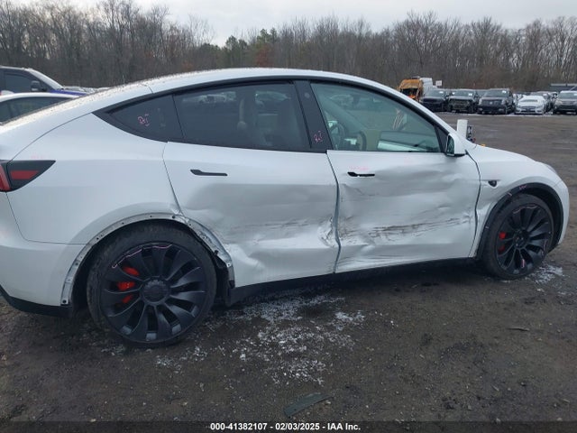 2022 TESLA MODEL Y 7SAYGDEF4NF510799 Photo 5