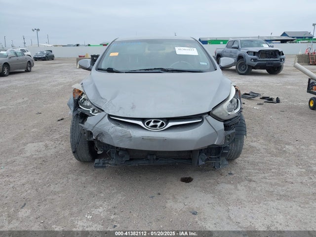 KMHDH4AE9FU250233 Hyundai ELANTRA SE